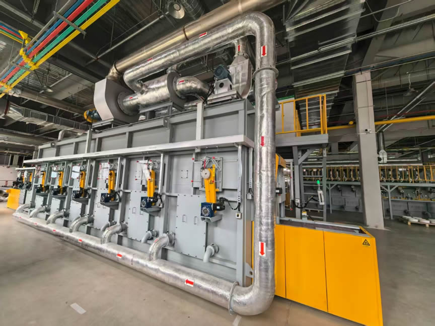 对低碳低合金钢板来说，正火都是作为热处理设备