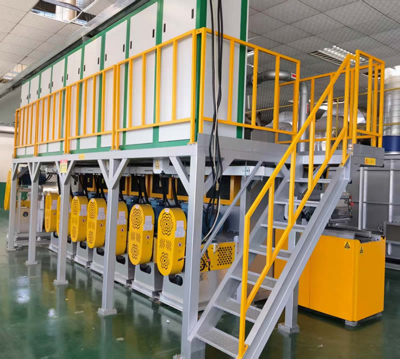 热处理设备撑起了半壁江山